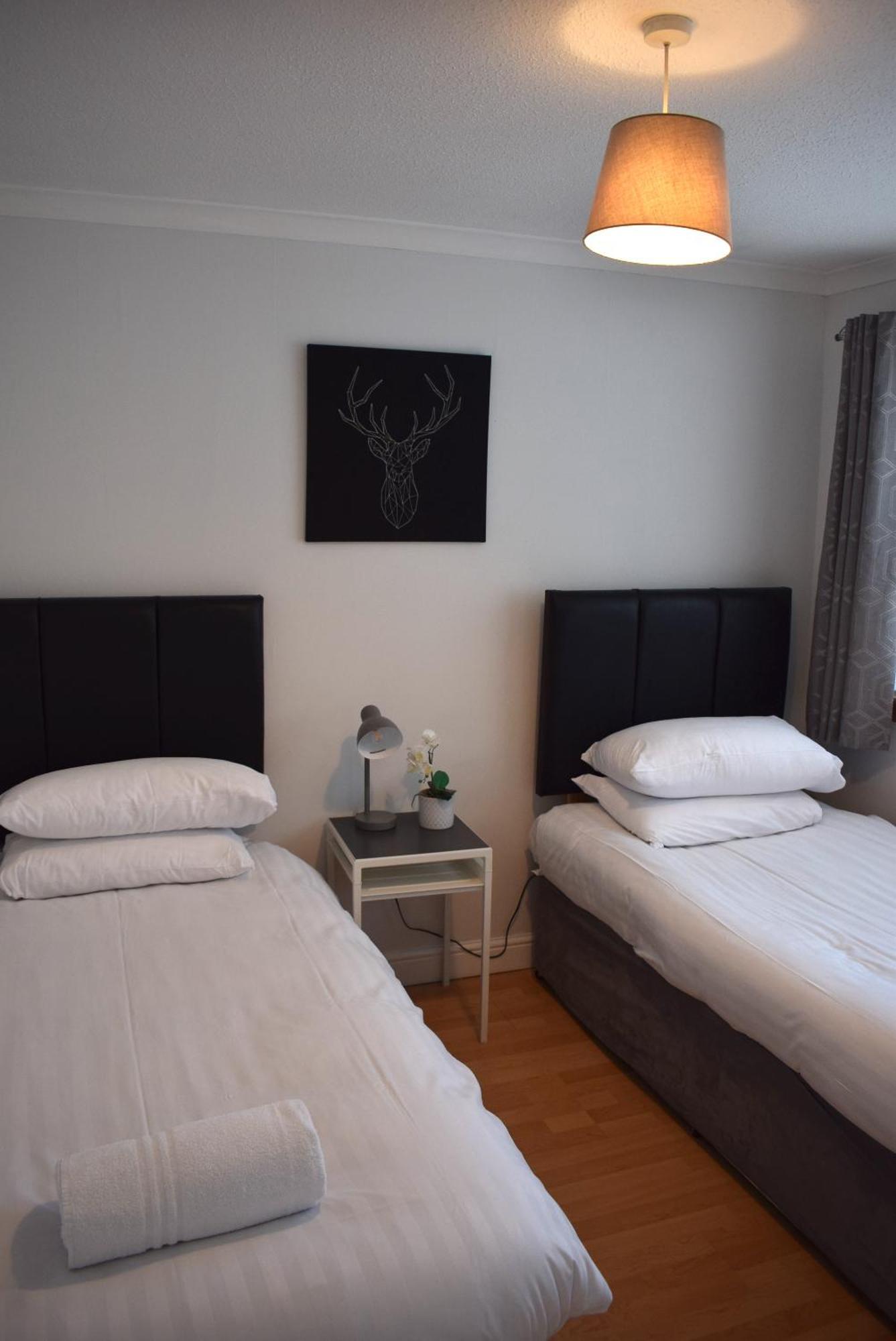 Kelpies Serviced Apartments-Mckay Falkirk Esterno foto